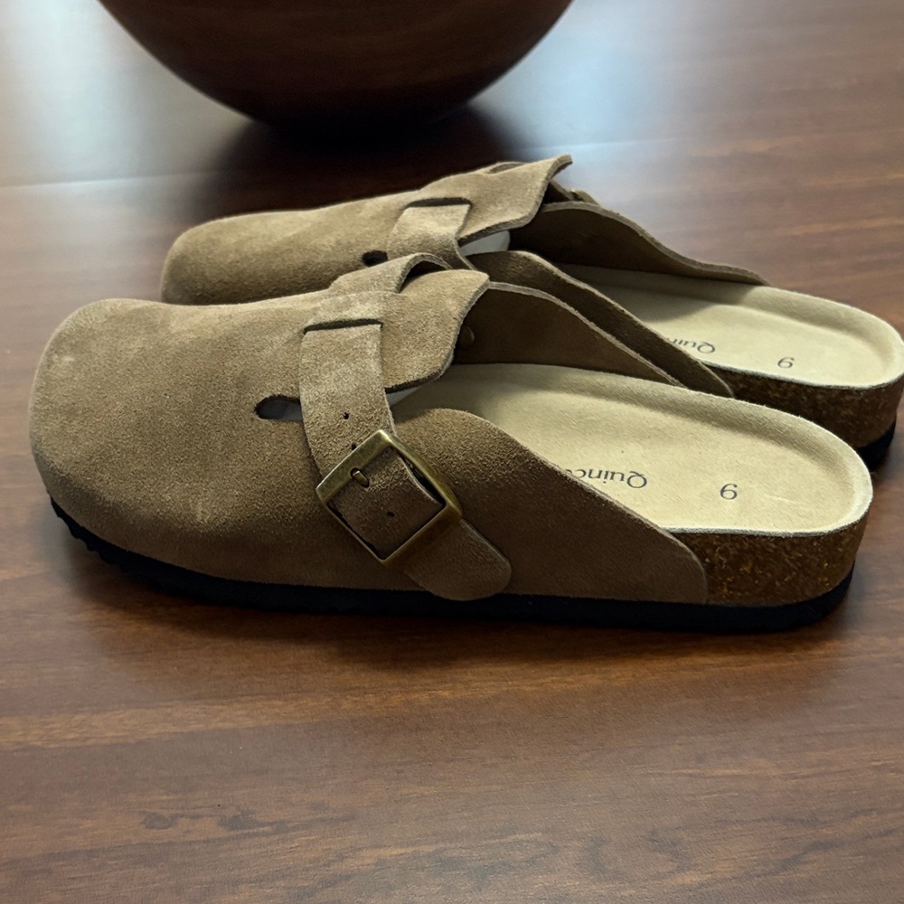 Quince Water Repellent Suede Clog Mule woman’s size 9 - Picture 5 of 8
